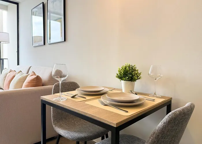 Apartment Near Bts - Near Iconsiam - Pool And Gym - Sontana Bangkok