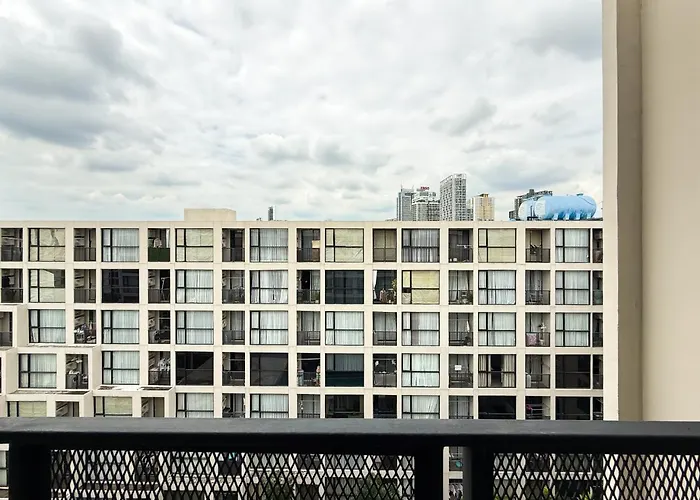 Apartment Near Bts - Near Iconsiam - Pool And Gym - Sontana *